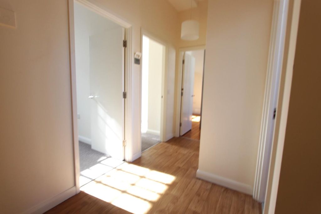 Property photo 1 of 13 Hallway Cp28.Jpg