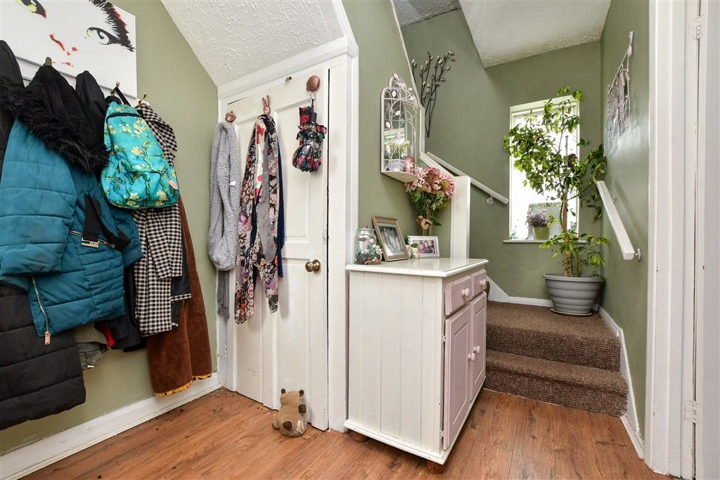 Property photo 2 of 13 Hallway