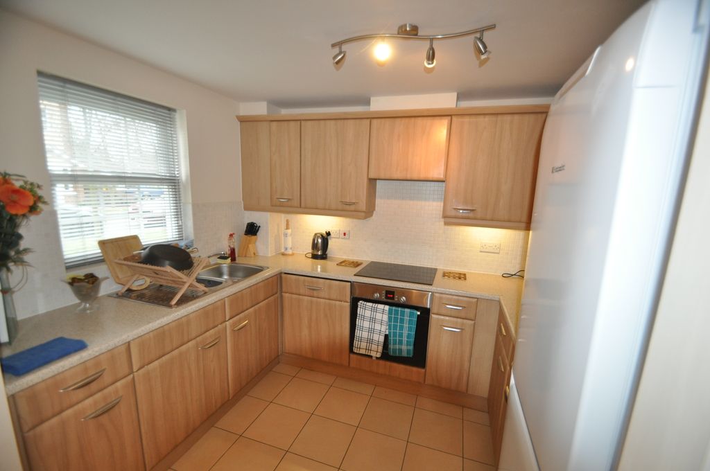Property photo 3 of 6