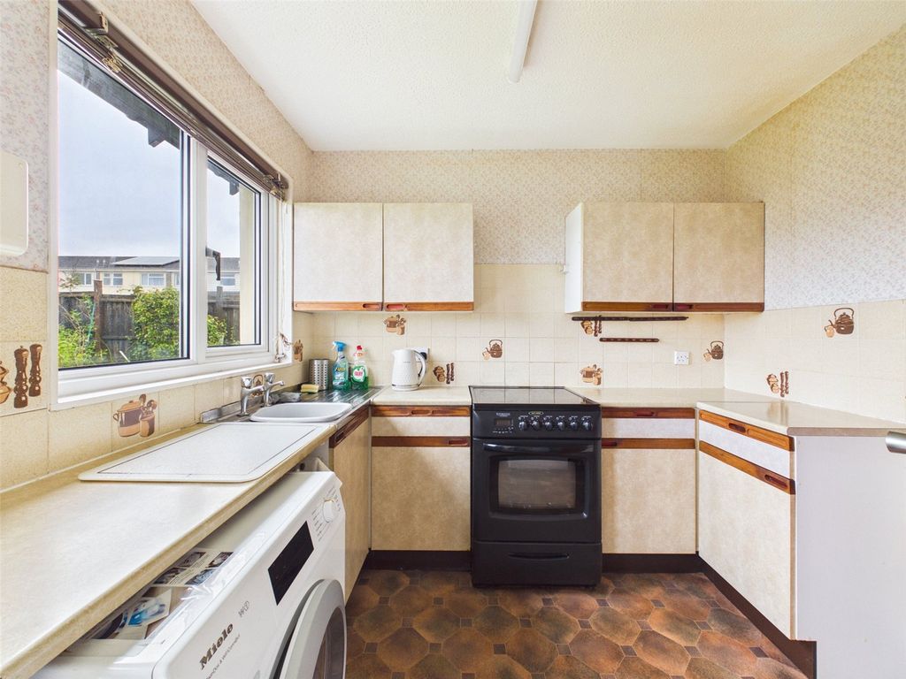 Property photo 2 of 27 Picture No. 09
