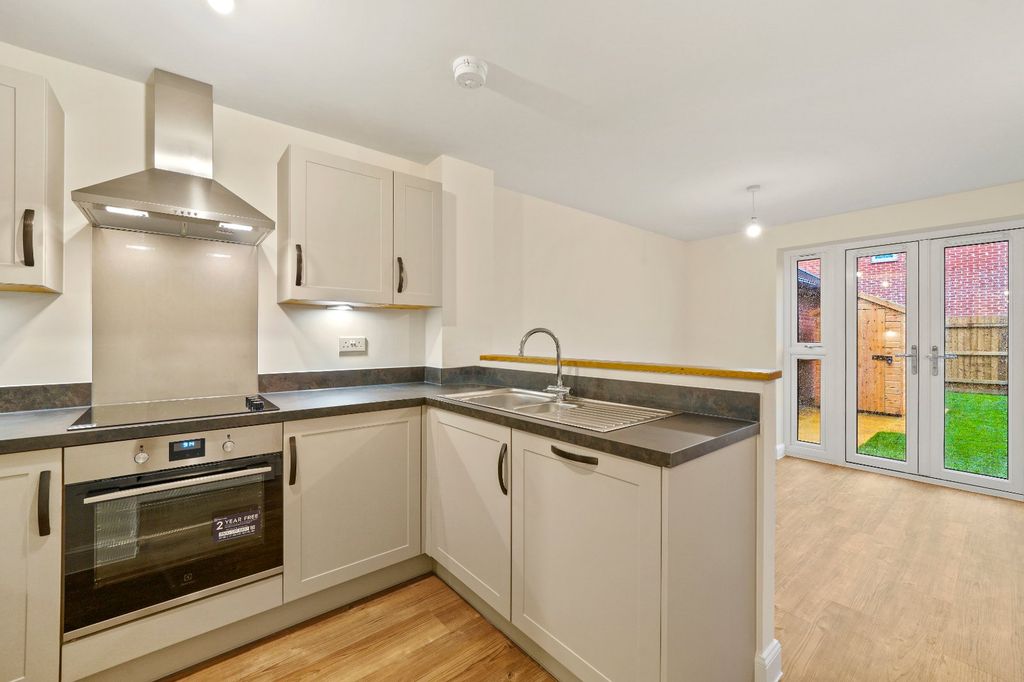 Property photo 2 of 19 Picture No. 04