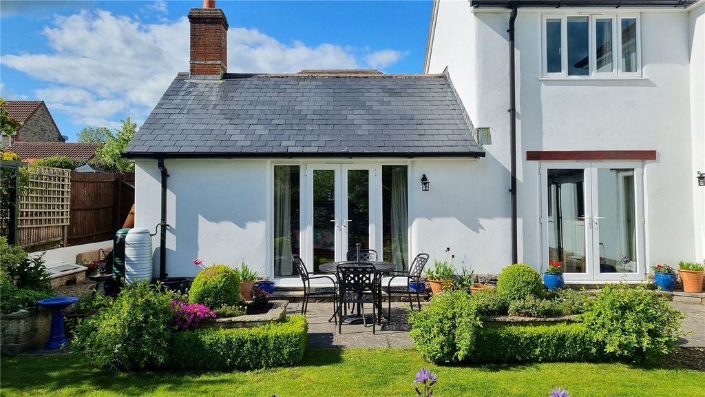 Property photo 2 of 13 Picture 2