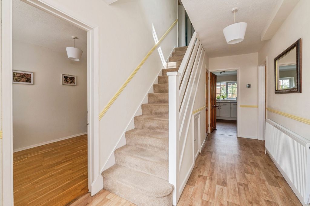 Property photo 2 of 17 Pbox-Img.Jpg