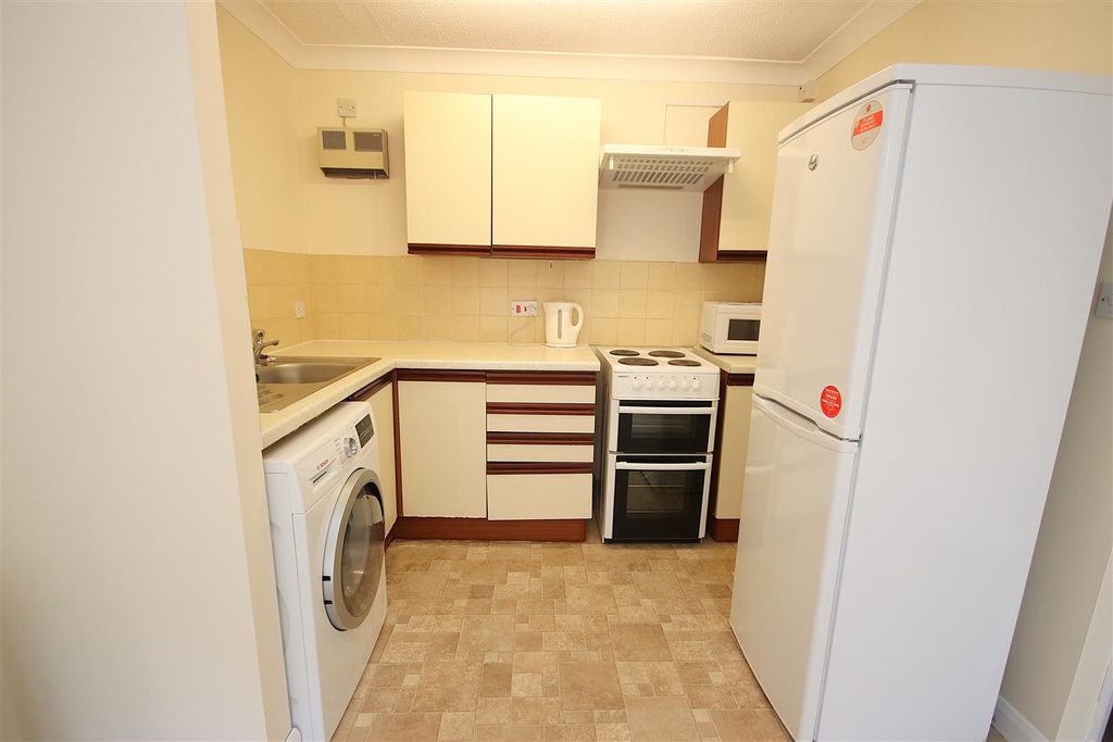 Property photo 2 of 6 Img_4962.Jpg