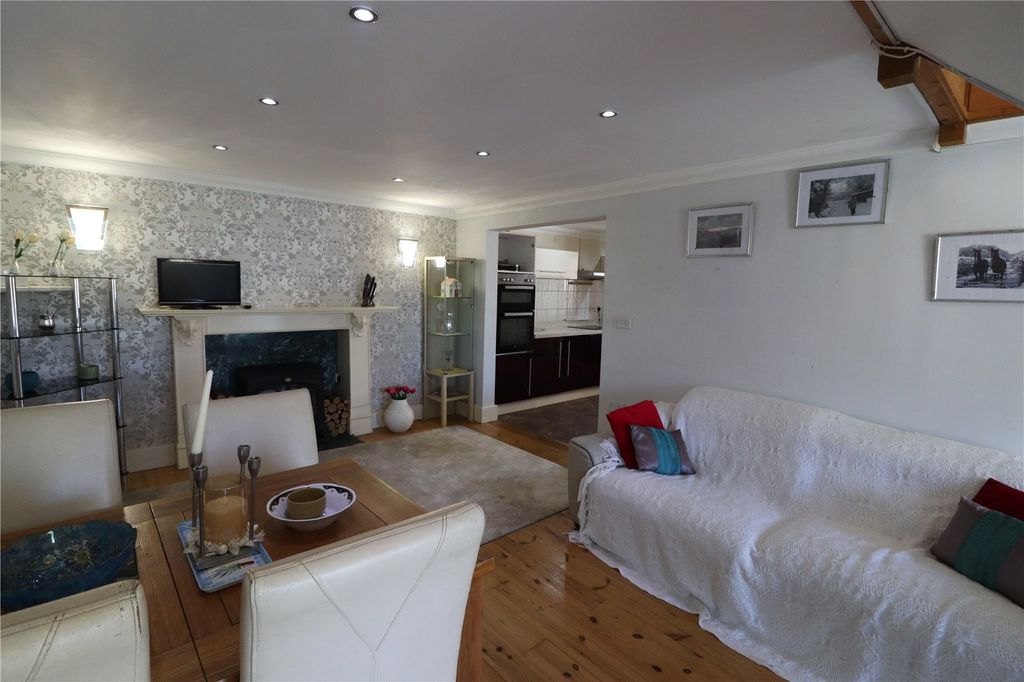 Property photo 3 of 40 Picture No. 63
