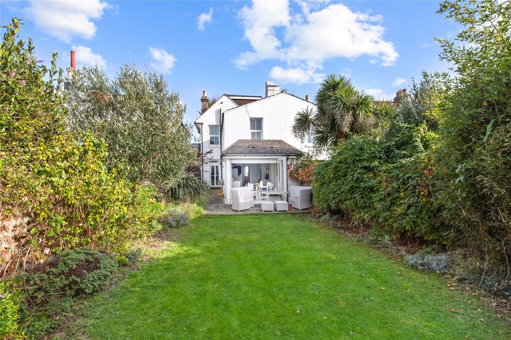 Property photo 3 of 19 Picture 3