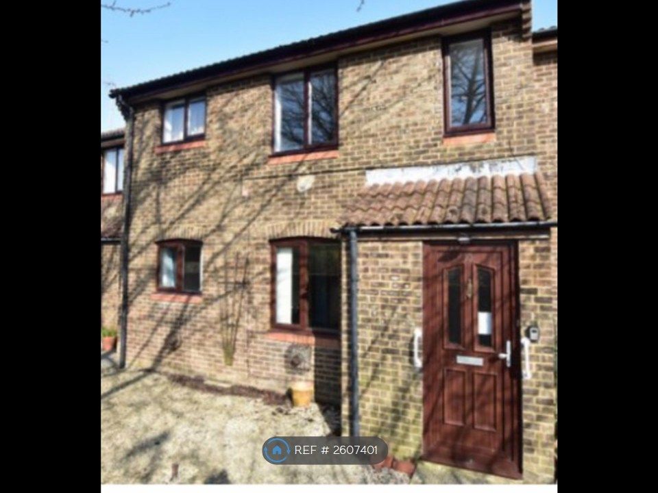 Property photo 3 of 12