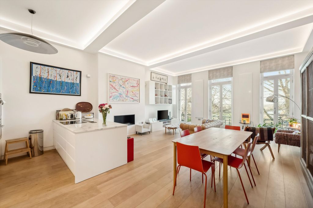 Property photo 3 of 16 Image