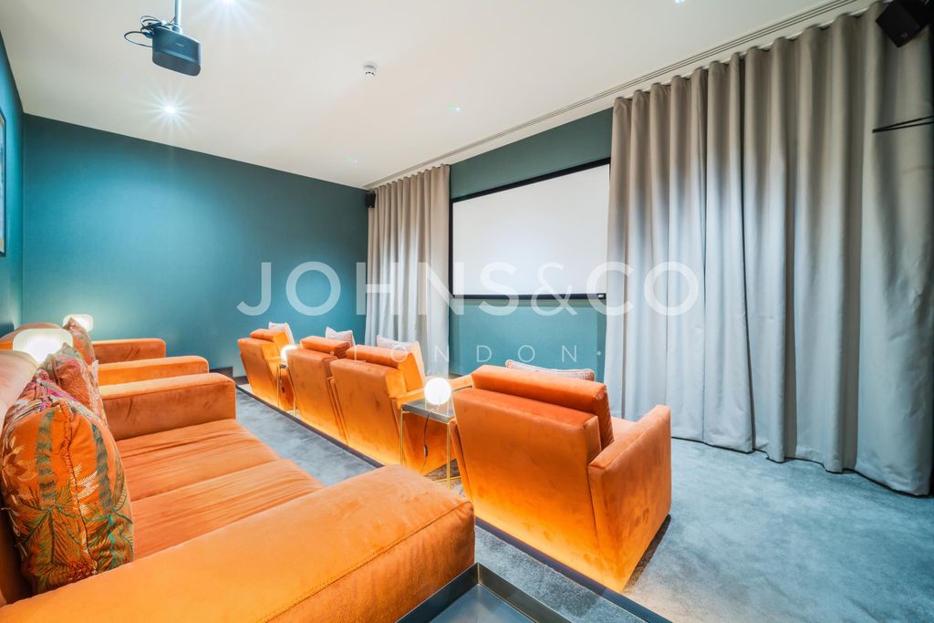 Property photo 3 of 18