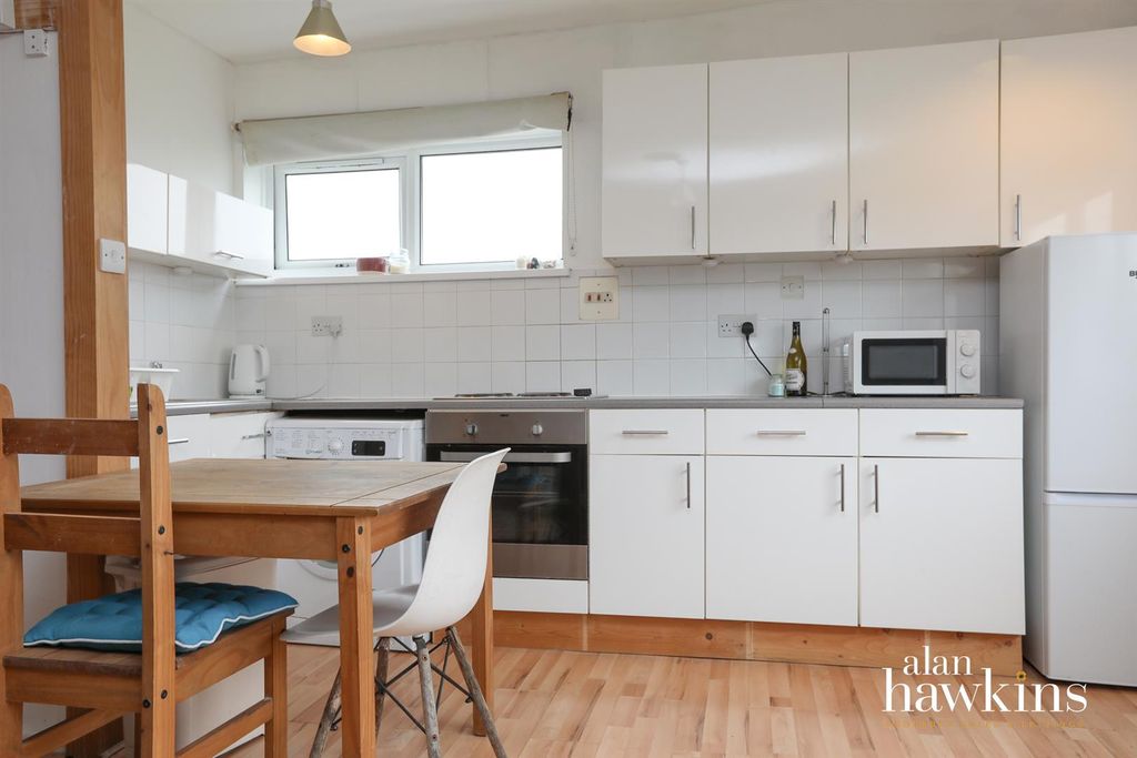 Property photo 1 of 8 3598-4.Jpg