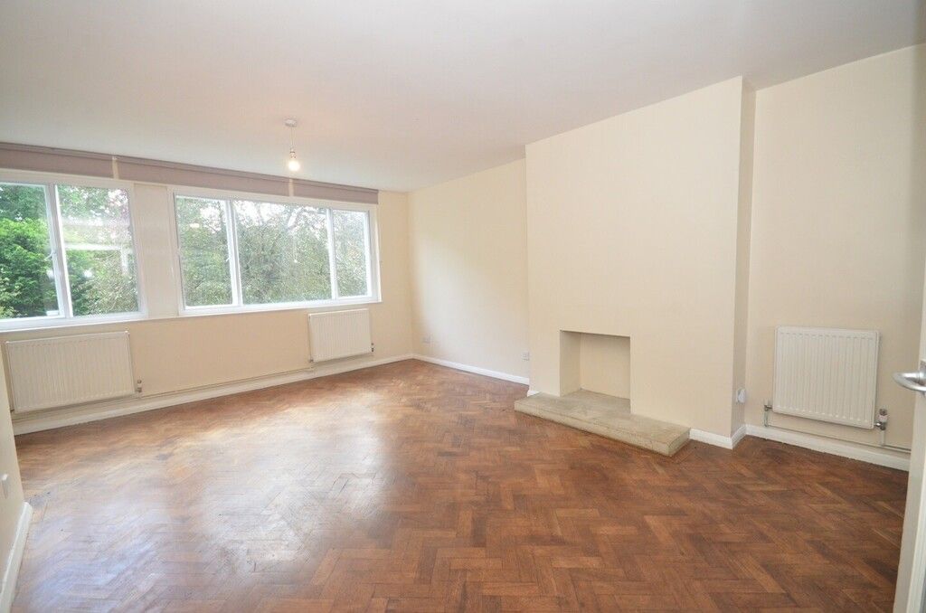 Property photo 2 of 10 O_1F8T4Hrmh1Jlu1Tfg1