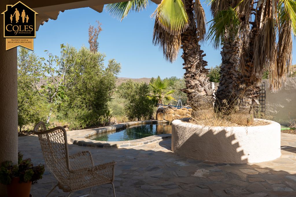 Property photo 3 of 36