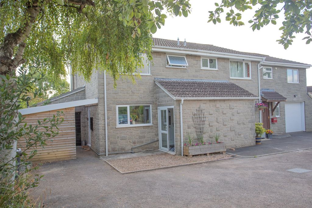 Property photo 1 of 21 Picture No. 33
