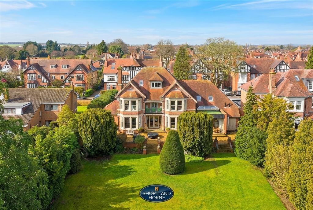 Property photo 3 of 77 Back_2.Png