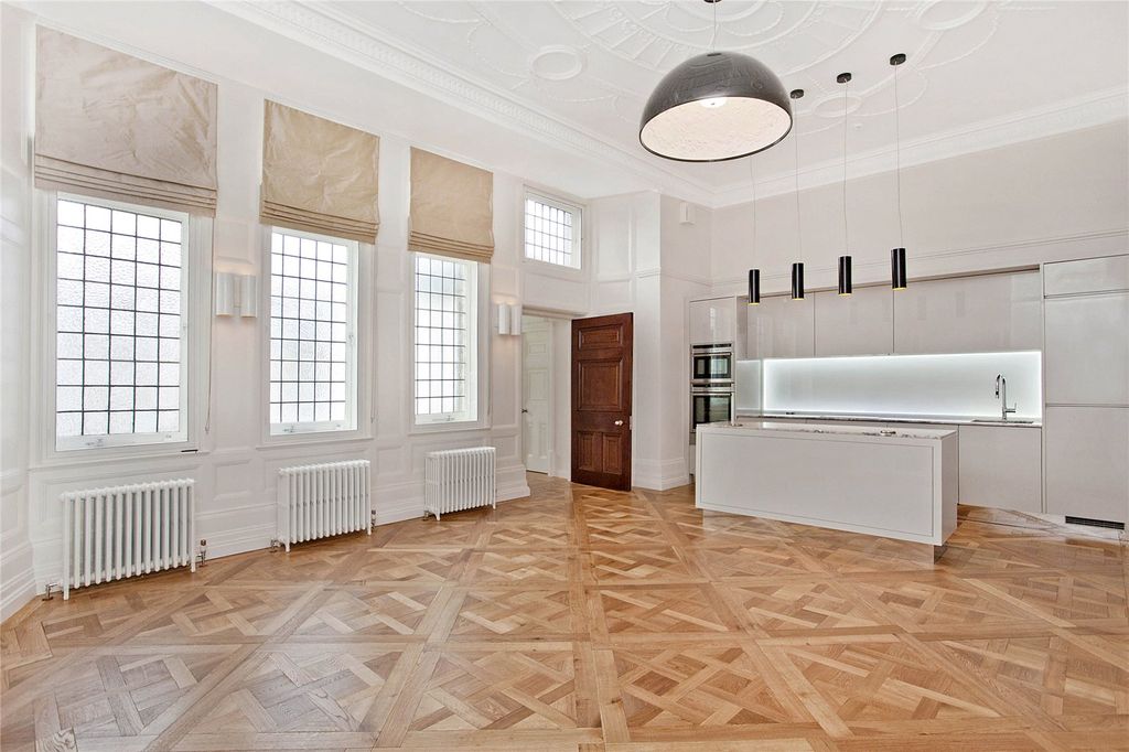Property photo 3 of 18 Open Plan Kitchen