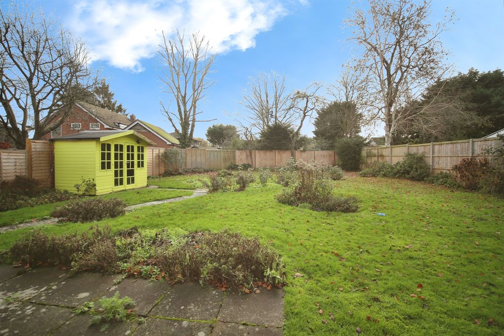 Property photo 2 of 17