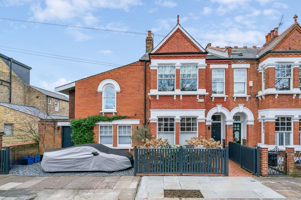 Property photo 1 of 17