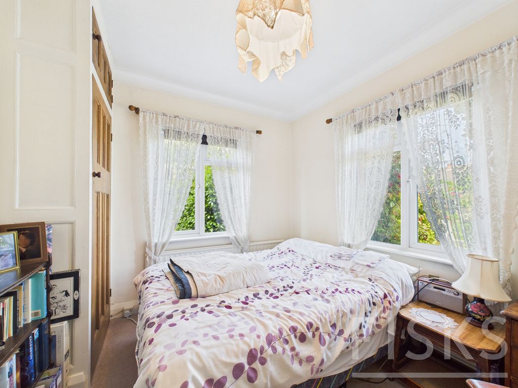 Property photo 3 of 23