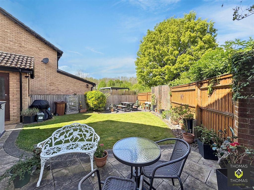 Property photo 3 of 9