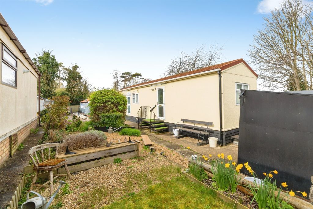 Additional image 11 of 2 bed mobile/park home for saleHillside Park, Limekiln Lane, Baldock SG7