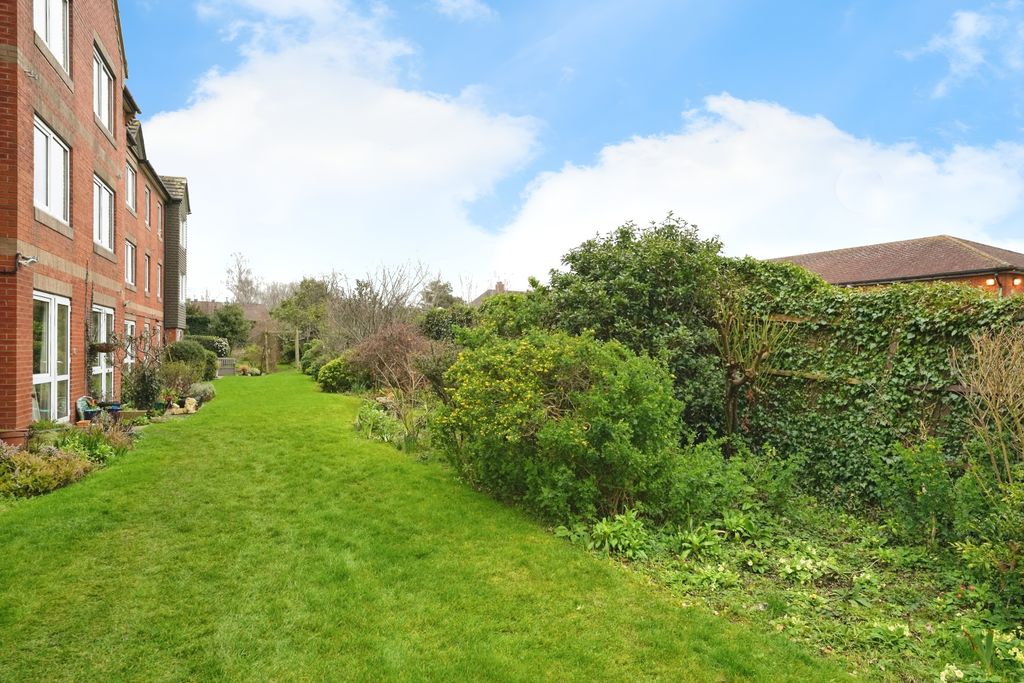 Additional image 15 of 1 bed flat for saleSt. Marys Road, Evesham, Worcestershire WR11