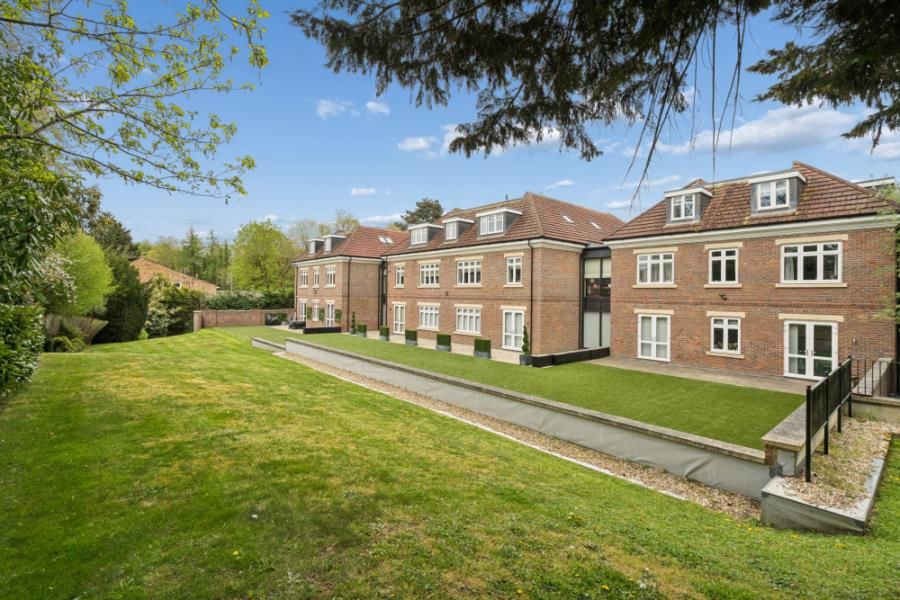 Property photo 1 of 9