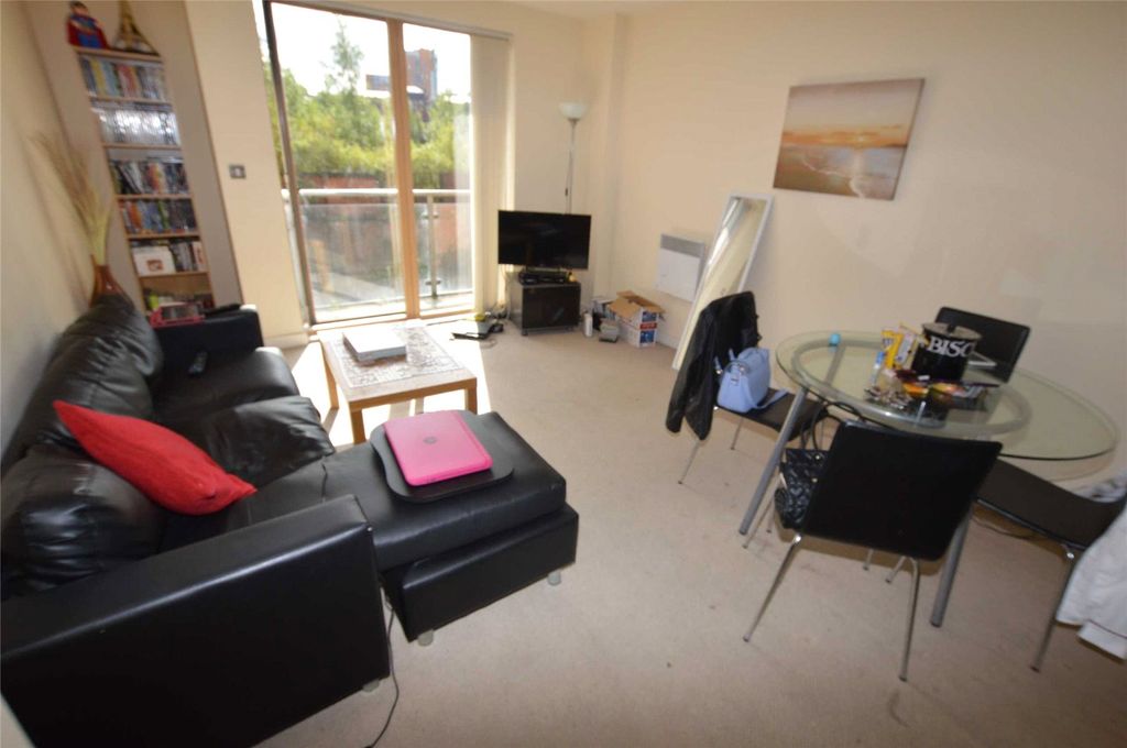 Property photo 2 of 12 Picture No. 04