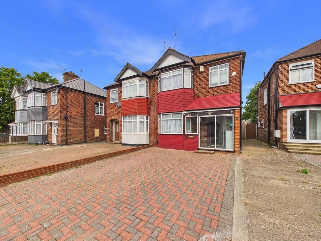 Property photo 1 of 9
