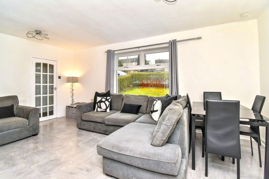 Property photo 3 of 14 Lounge/Dining Angle 2