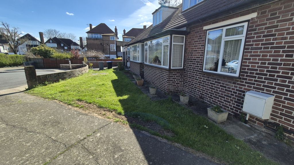 Property photo 3 of 22 Gallery