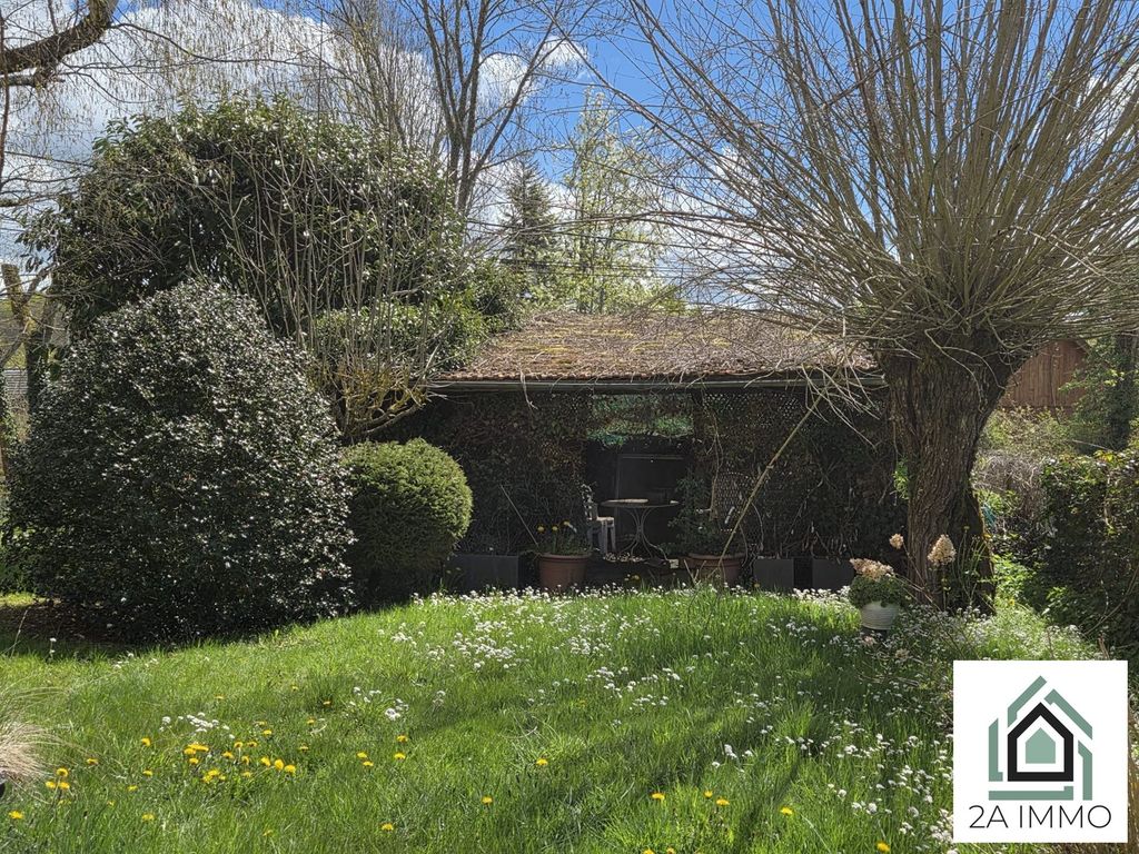 Property photo 2 of 12
