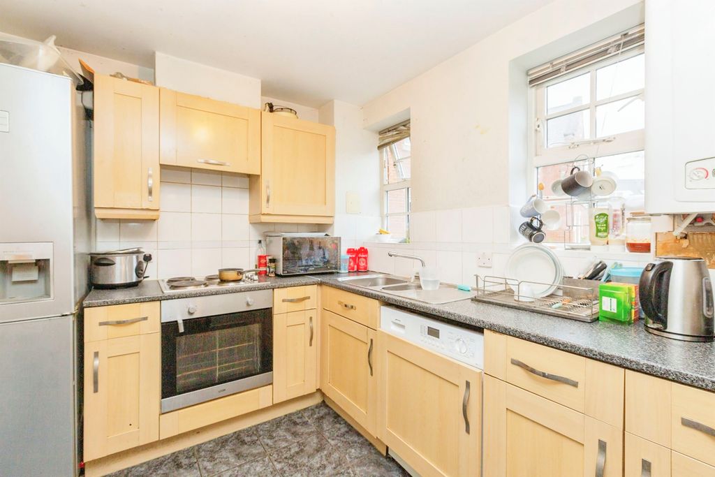 Property photo 2 of 15