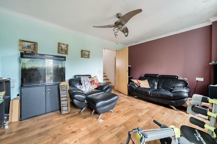 Property photo 2 of 18