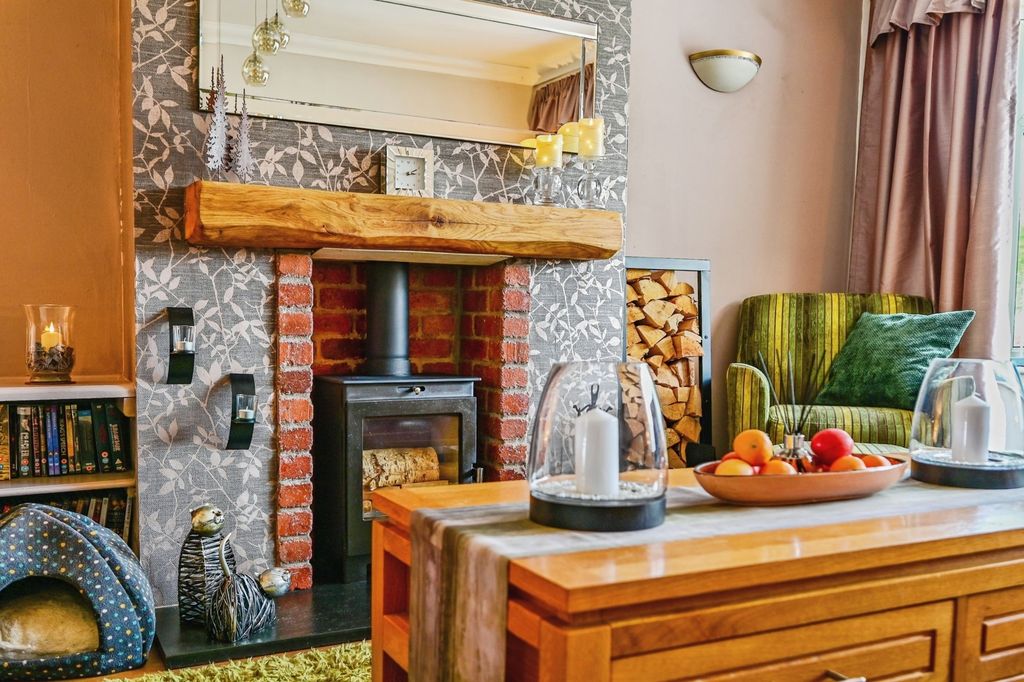 Property photo 3 of 11 Pbox-Img.Jpg