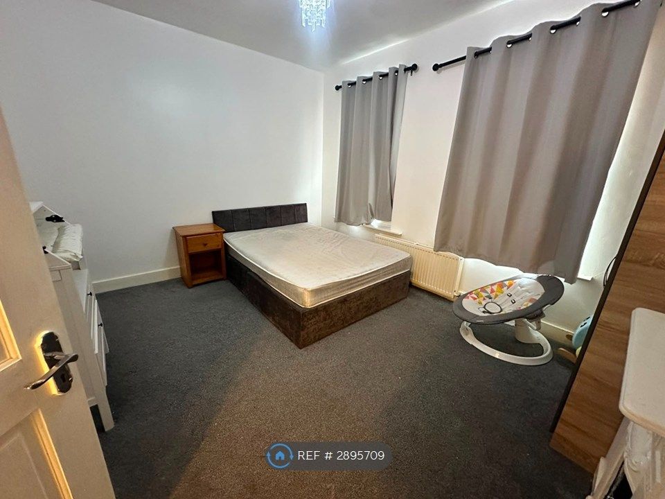 Property photo 1 of 25