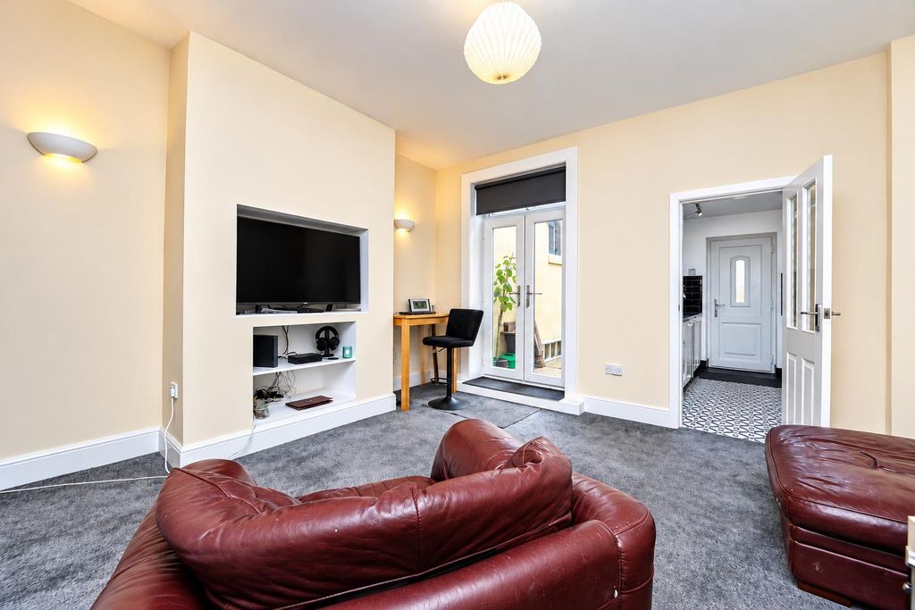 Property photo 2 of 16 Bright Contemporary Living Room Retreat.Png
