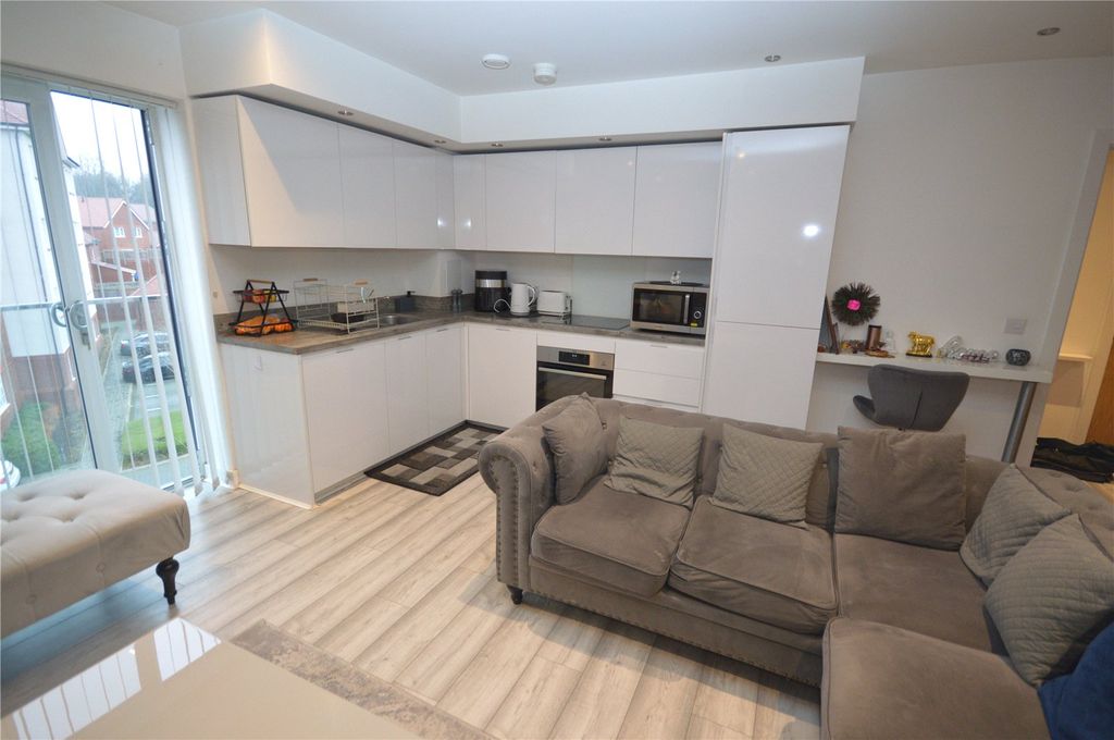 Property photo 3 of 12 Picture No. 04