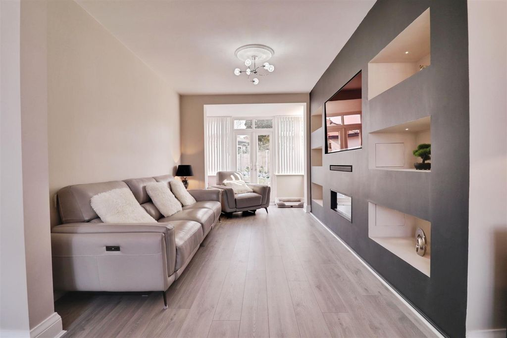 Property photo 2 of 37 E4d04c33-Img_2987-Img_2989.Jpg