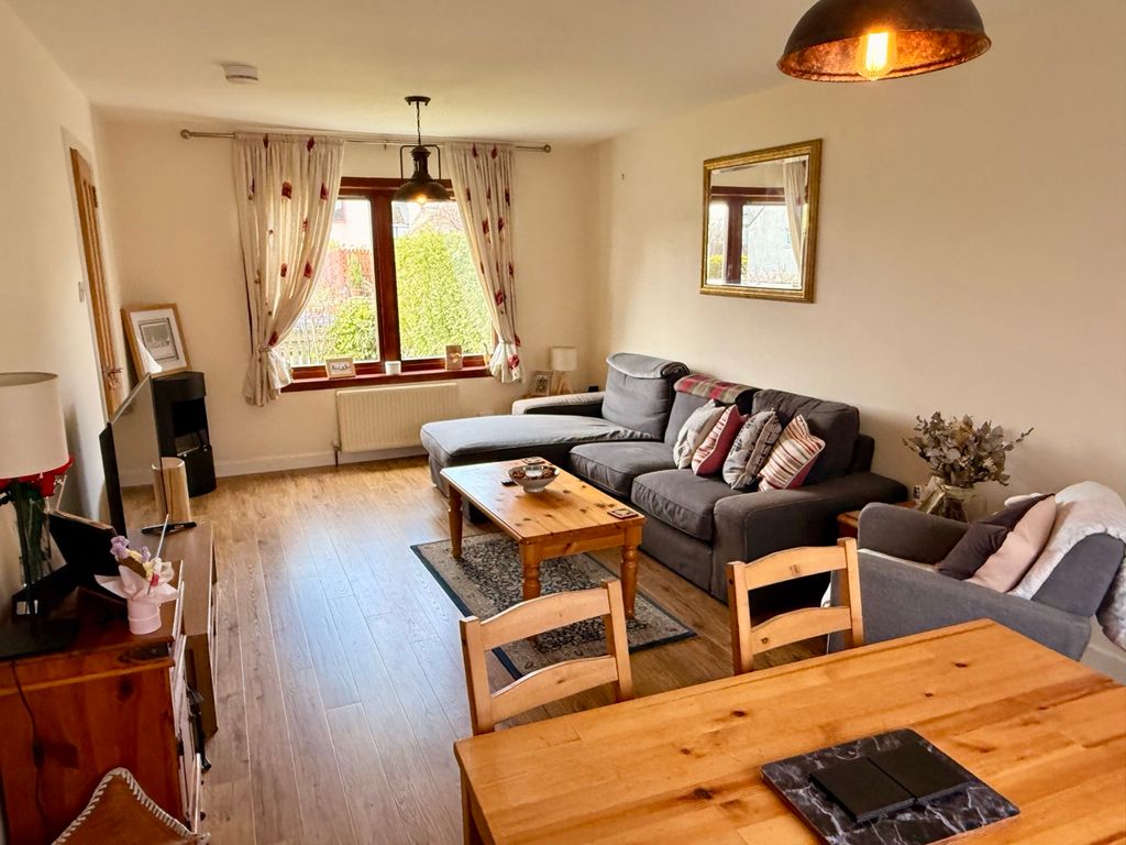 Property photo 2 of 21