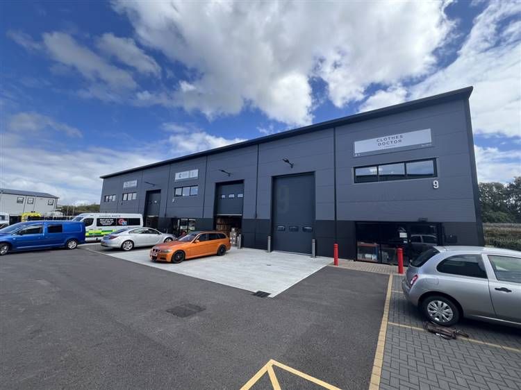 Property photo 1 of 11