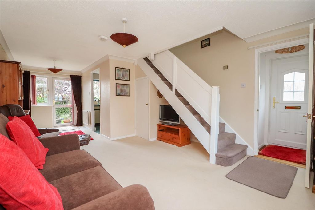 Property photo 2 of 18