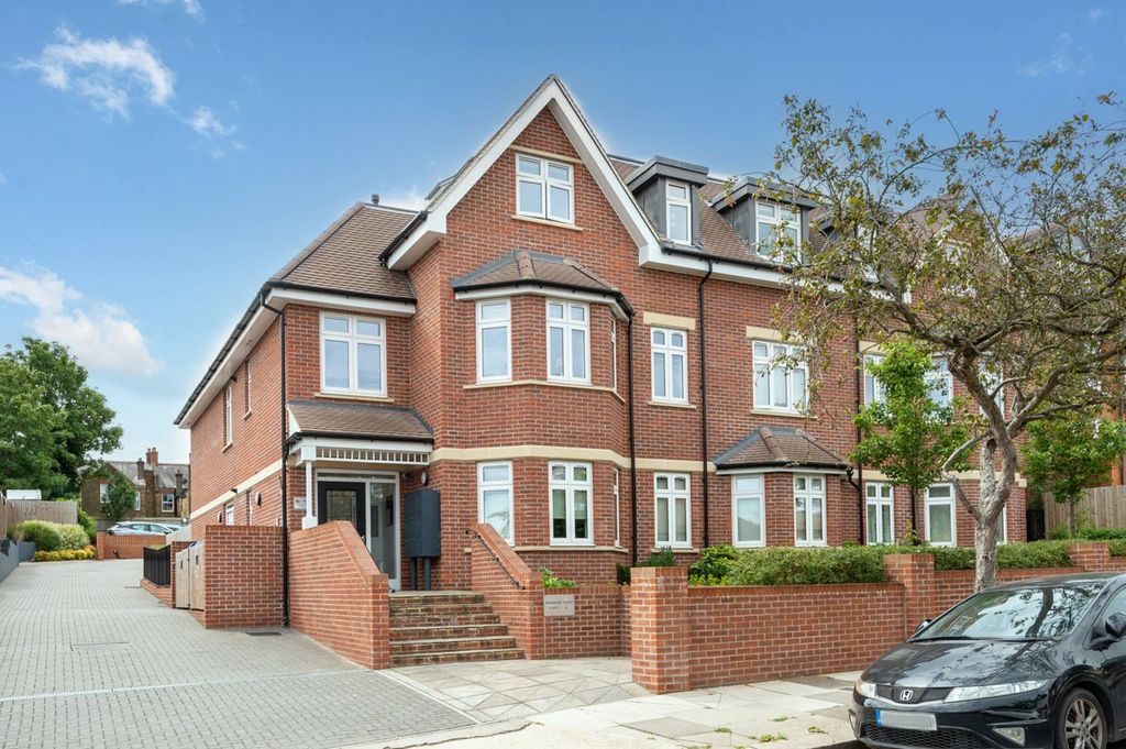 Property photo 2 of 16