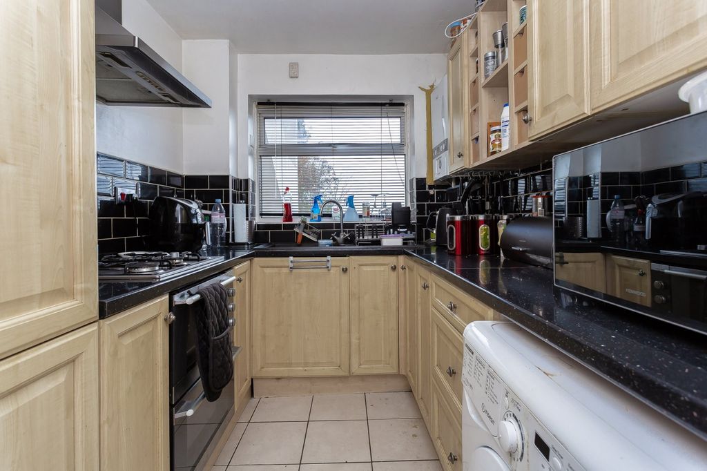 Property photo 3 of 12 Picture No. 20