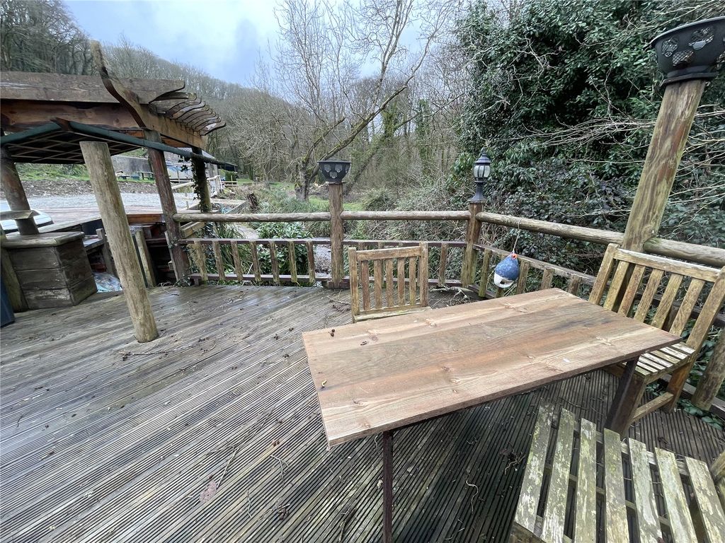 Property photo 2 of 16 Picture No. 17