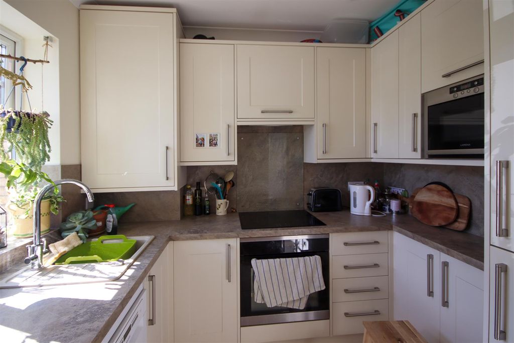 Property photo 2 of 11 Img_8655.Jpg