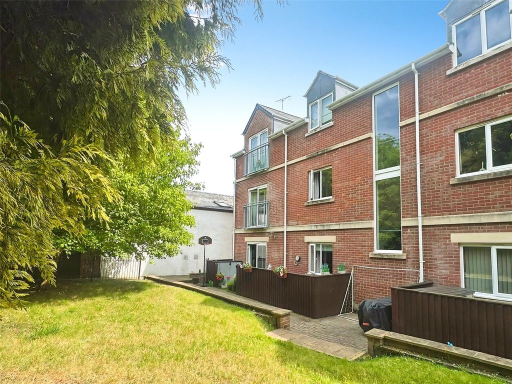 Property photo 1 of 22 Picture No. 40