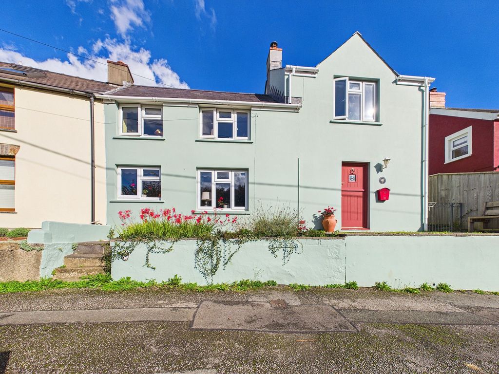 Property photo 1 of 36