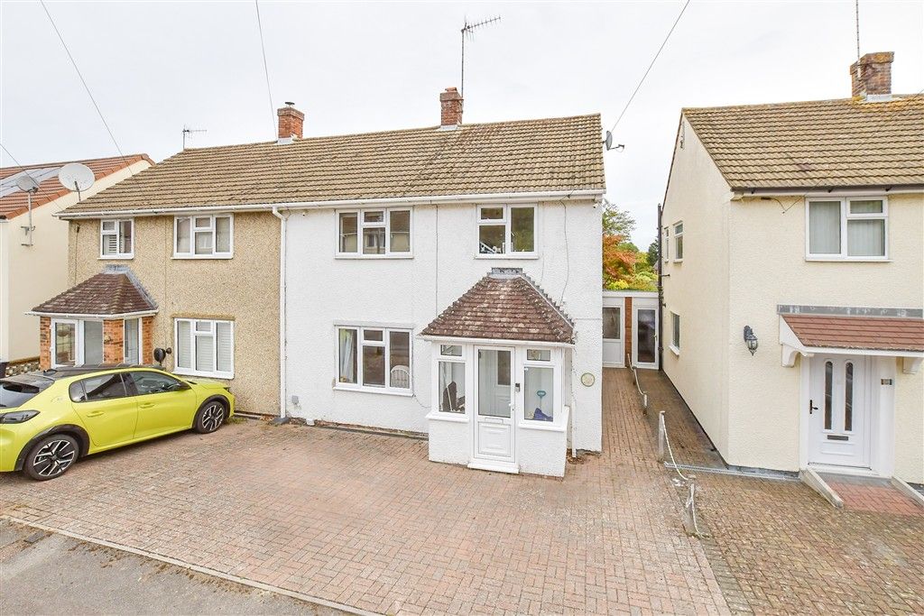 Property photo 1 of 13 External (Web) :