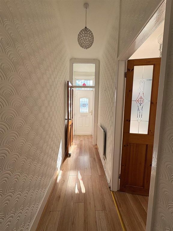 Property photo 2 of 16 Hall.Jpg