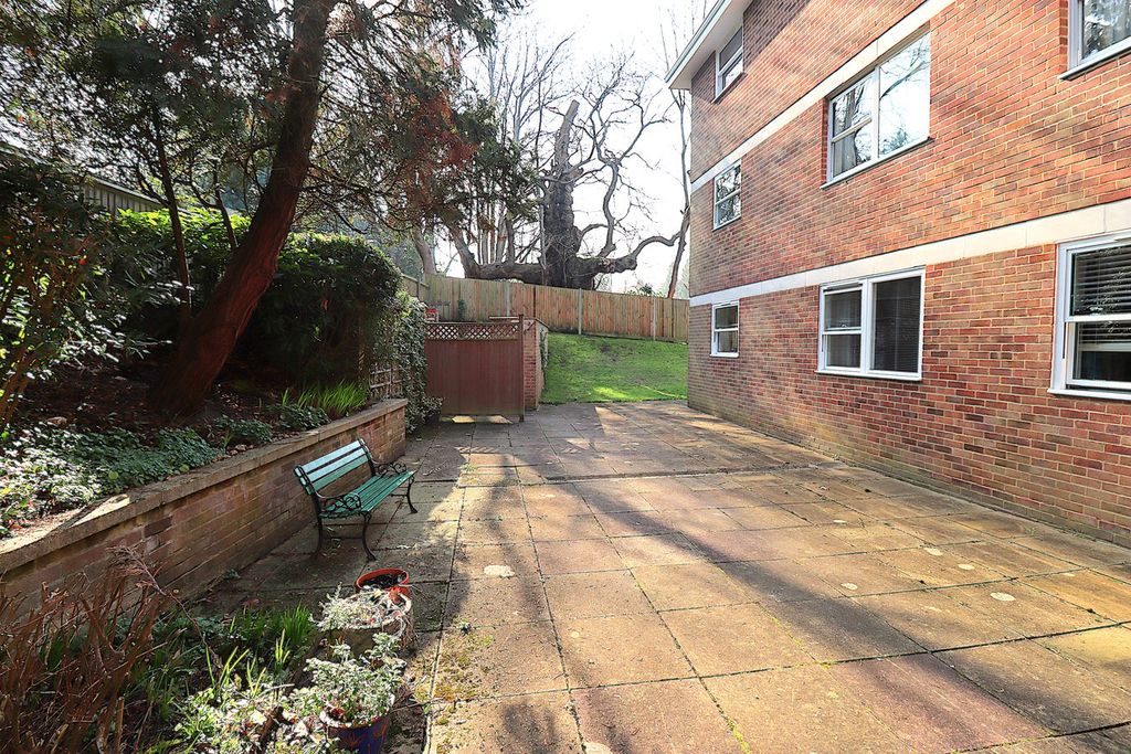 Property photo 3 of 13